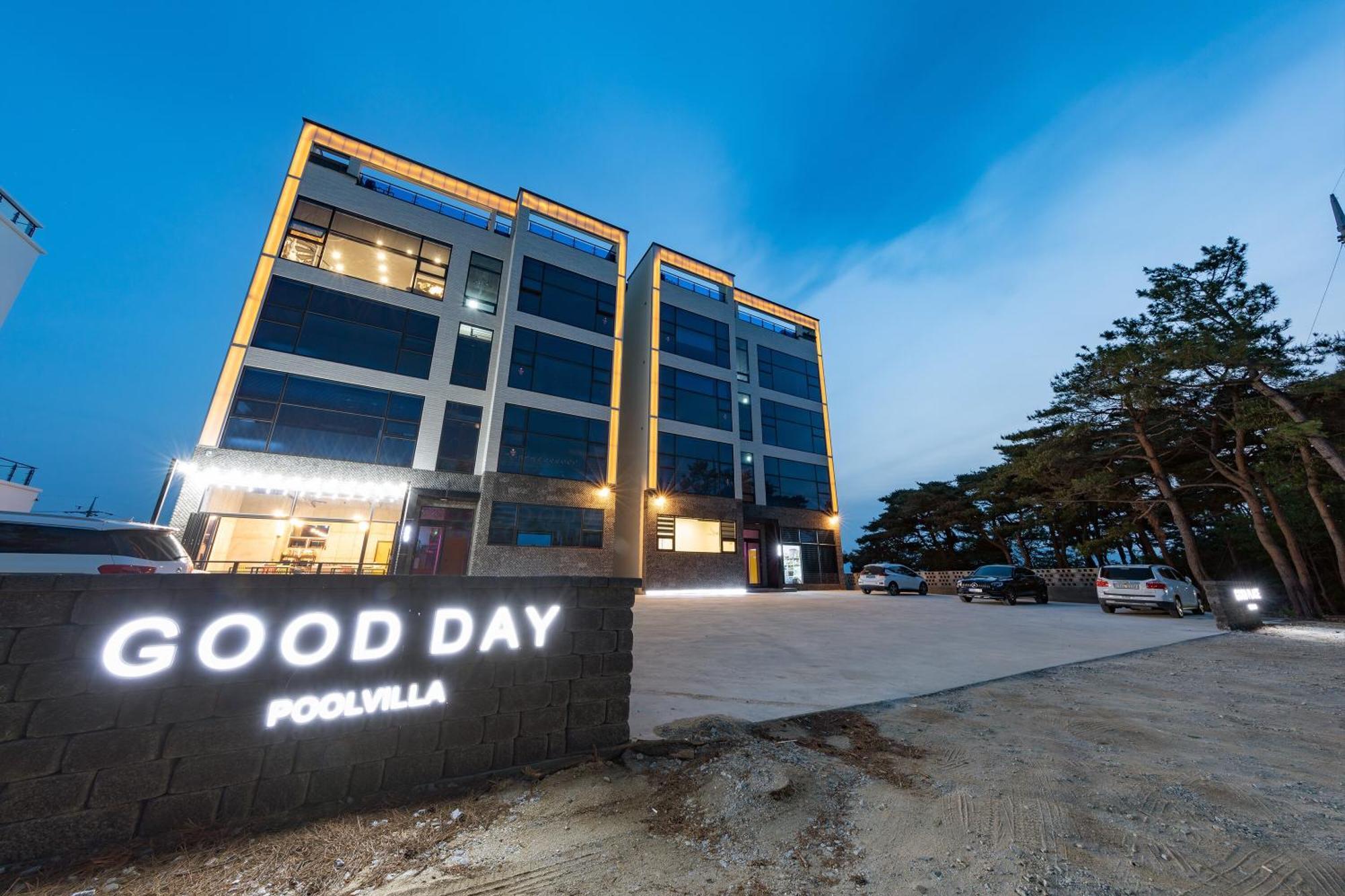 Gangneung Joeungot Poolvilla Екстер'єр фото